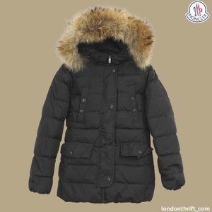 OUR RARE FINDS MONCLER JACKET🔥🚫